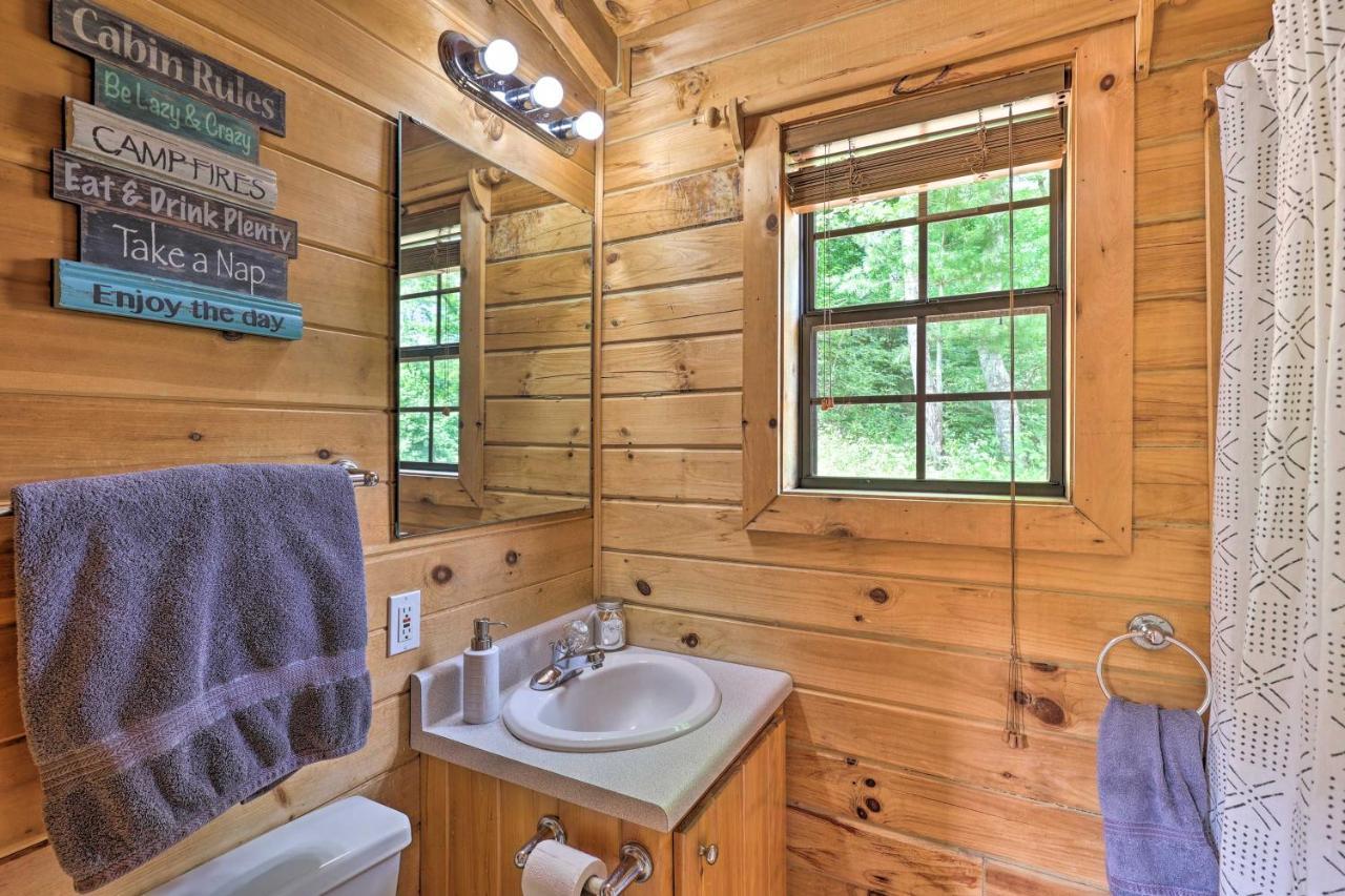 Quaint Log Cabin With Views Near West Jefferson Warrensville Esterno foto